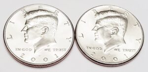 2001 P & D KENNEDY HALF DOLLAR SET (2 COINS)  **FREE SHIPPING**