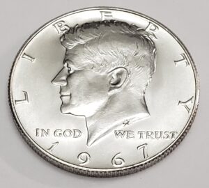 1967 P KENNEDY HALF DOLLAR  *40% SILVER*  **FREE SHIPPING**