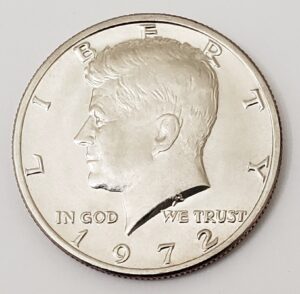 1972 P KENNEDY HALF DOLLAR  **FREE SHIPPING**