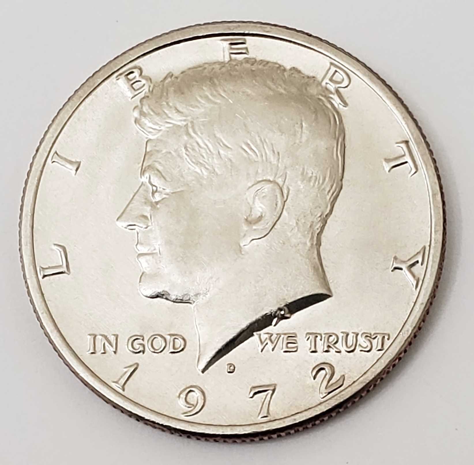 1972 D KENNEDY HALF DOLLAR **FREE SHIPPING**