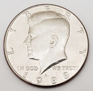 1988 D KENNEDY HALF DOLLAR  **FREE SHIPPING**
