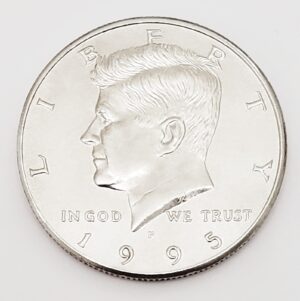 1995 P KENNEDY HALF DOLLAR  **FREE SHIPPING**