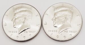 1997 P & D KENNEDY HALF DOLLAR SET (2 COINS)  **FREE SHIPPING**